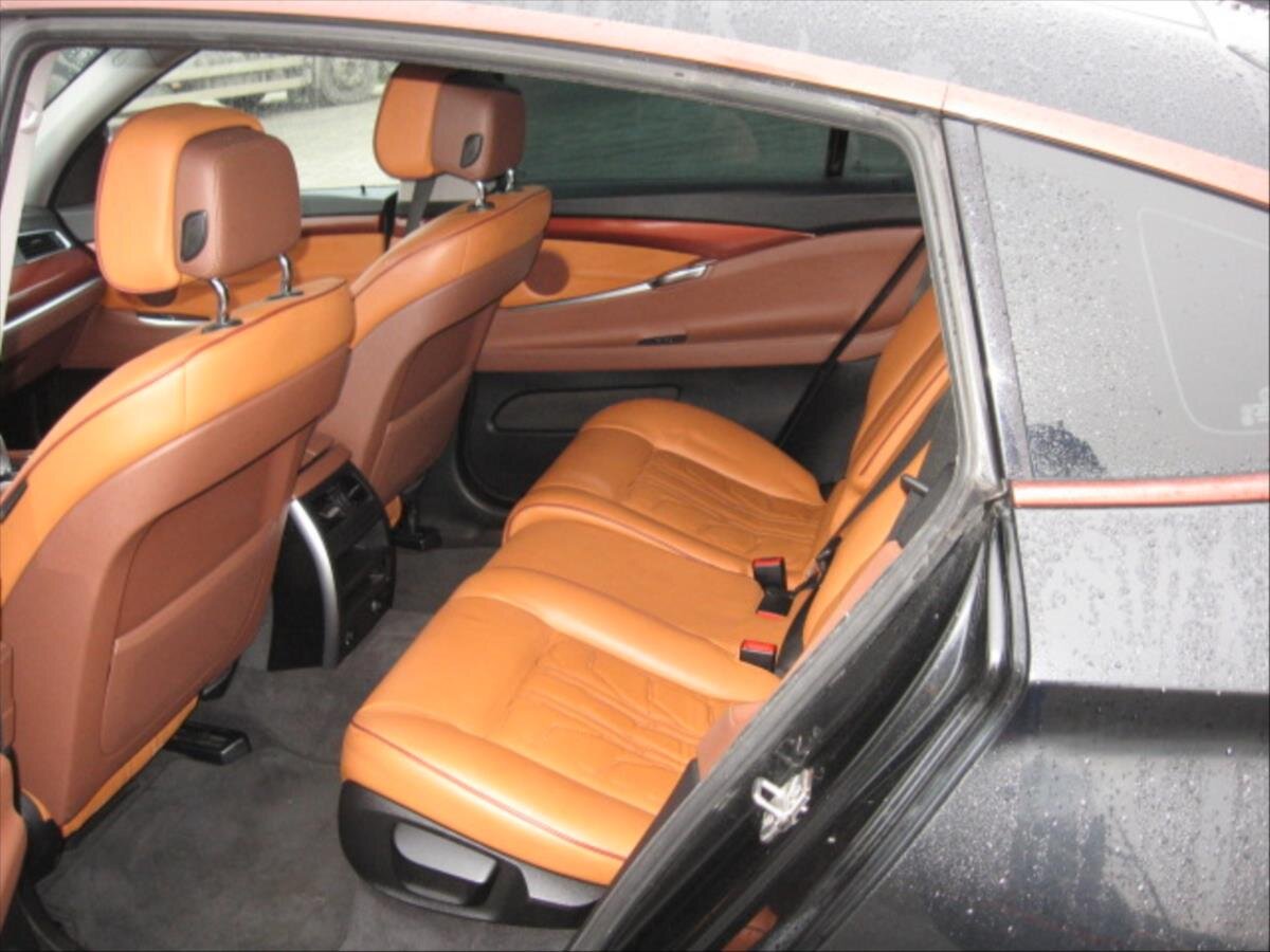 BMW Řada 5 Sedan 3,0 l 225 kw