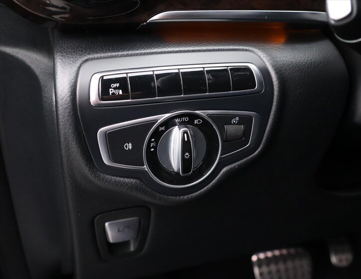 Mercedes-Benz Třídy V Kombi 2,1 l 140 kw