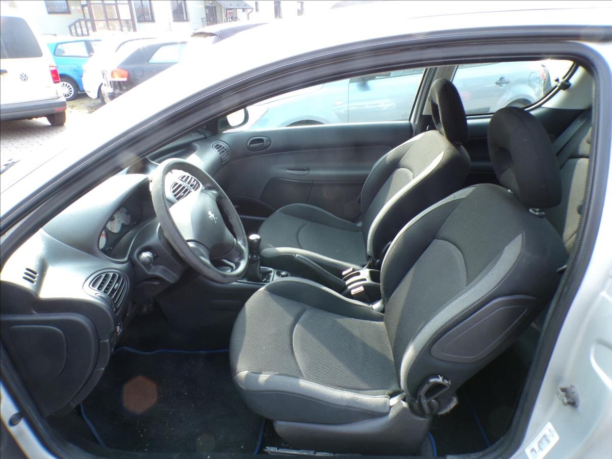 Peugeot 206 Hatchback 1,4 l 55 kw