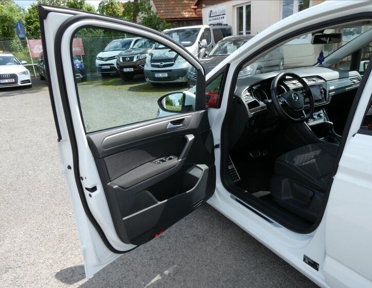 Volkswagen Touran MPV 1,4 l 110 kw
