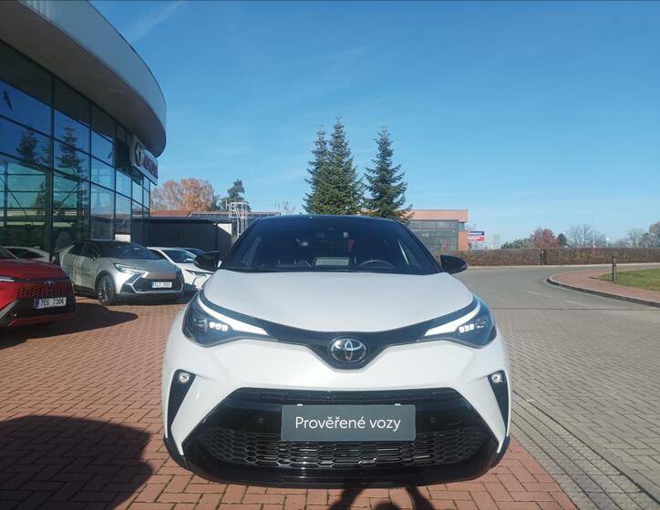 Toyota C-HR 6