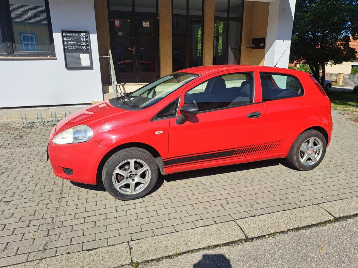 Fiat Grande Punto Kombi 1,2 l 51 kw