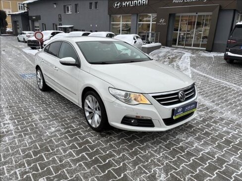 Volkswagen Passat CC Sedan 1,8 l 118 kw