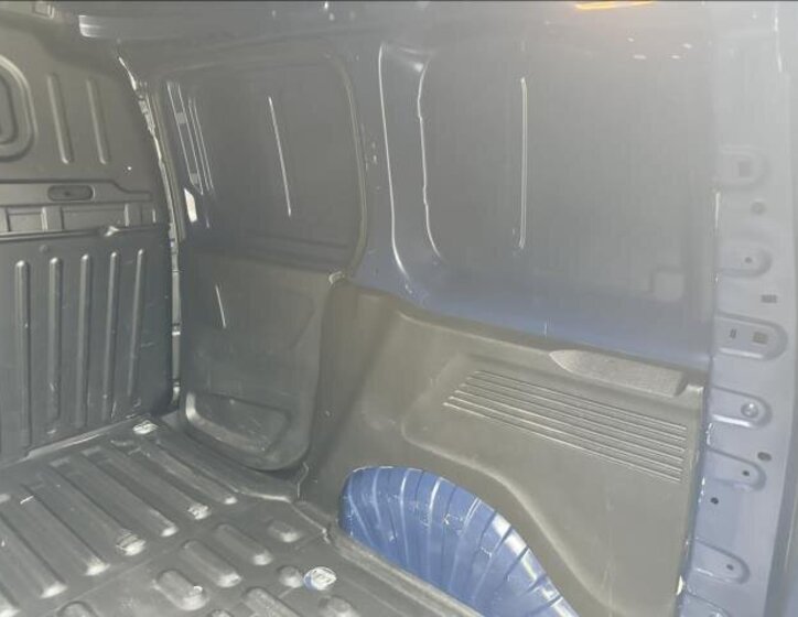 Peugeot Partner Skříň 1,5 l 75 kw