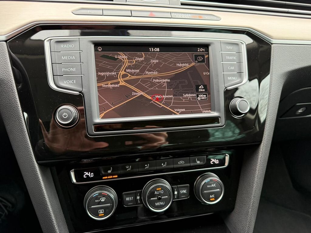 Volkswagen Passat Sedan 2,0 l 110 kw