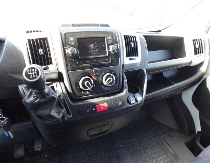 Peugeot Boxer Ostatní 2,2 l 121 kw