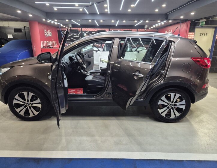 KIA Sportage SUV / Terénní 2,0 l 120 kw
