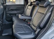 Mitsubishi Outlander 12