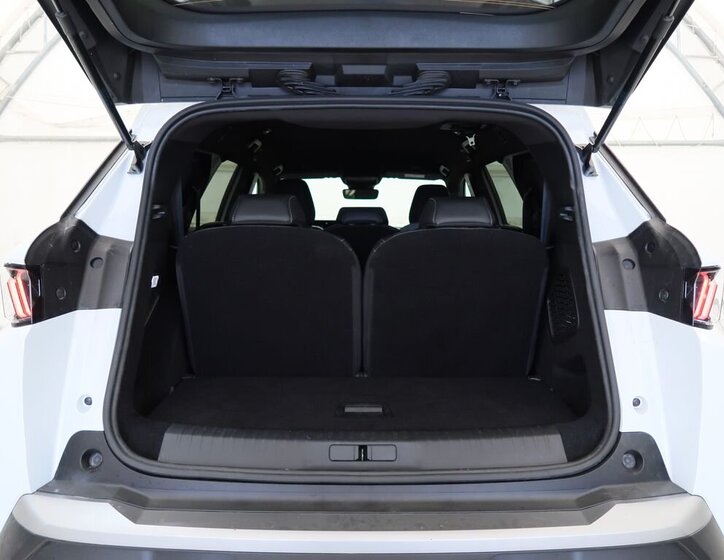 Peugeot 5008 SUV / Terénní 1,2 l 100 kw