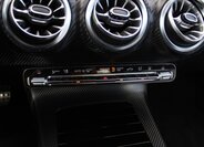 Mercedes-Benz CLA Kombi 1,3 l 193 kw