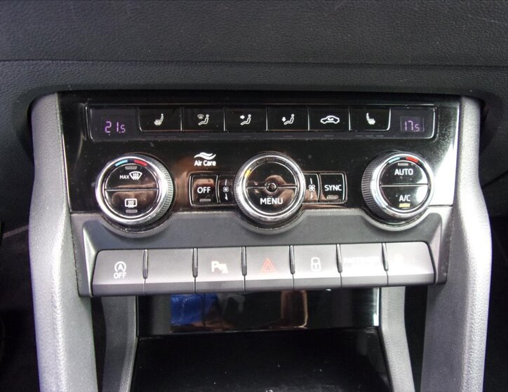 Škoda Karoq Kombi 999,0 85 kw