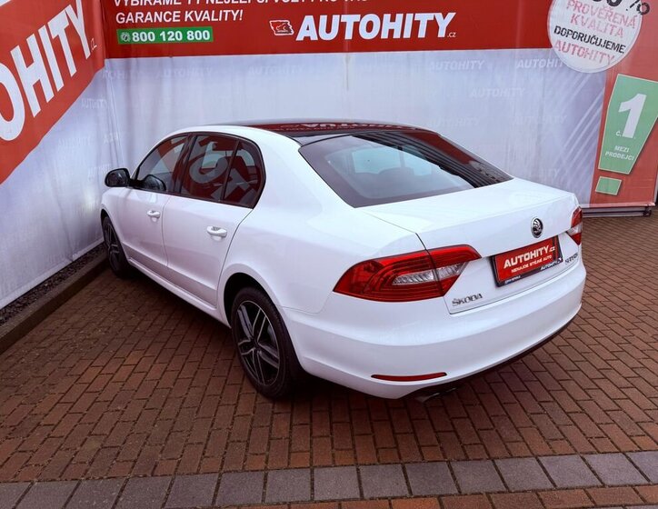 Škoda Superb Sedan 2,0 l 103 kw