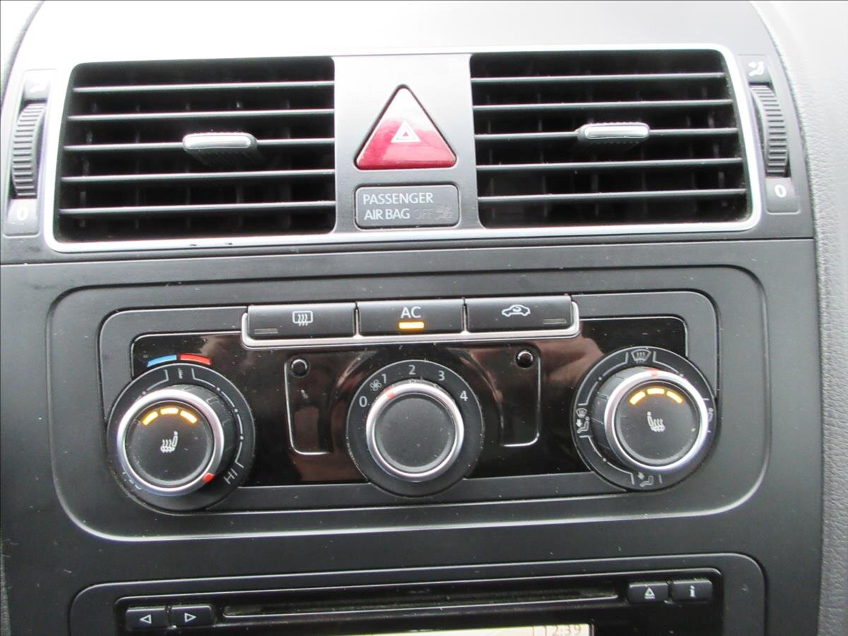 Volkswagen Touran Kombi 1,4 l 103 kw