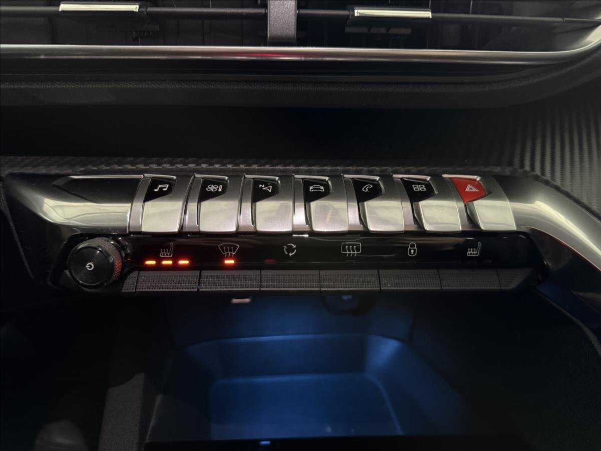 Peugeot 5008 SUV 2,0 l 110 kw