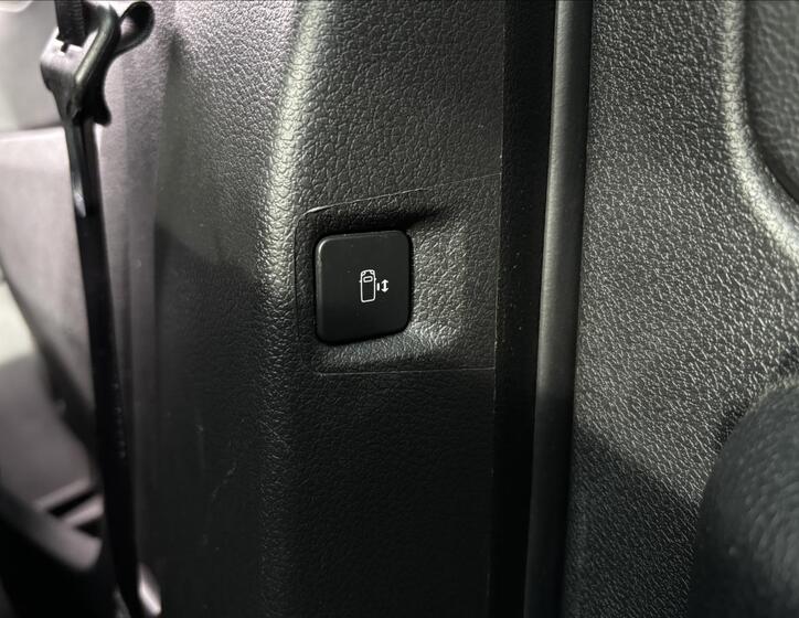 Peugeot Traveller 20