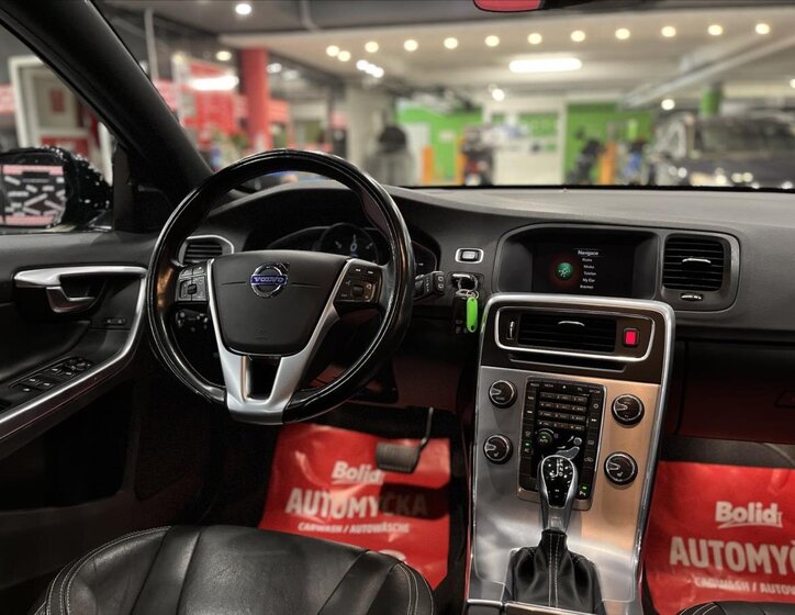 Volvo V60 Kombi 2,4 l 140 kw