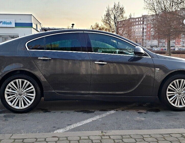 Opel Insignia Sedan / Limuzína 0,0 125 kw