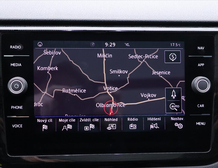 Volkswagen Golf Sportsvan 18