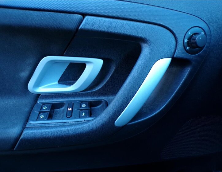 Škoda Roomster Kombi 1,4 l 63 kw