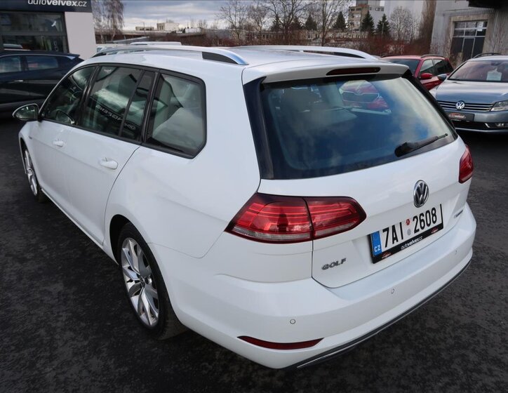 Volkswagen Golf Kombi 1,5 l 96 kw