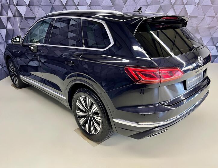 Volkswagen Touareg 5