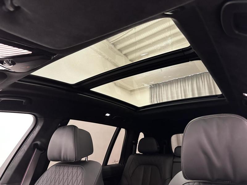 BMW X7 SUV 4,4 l 390 kw