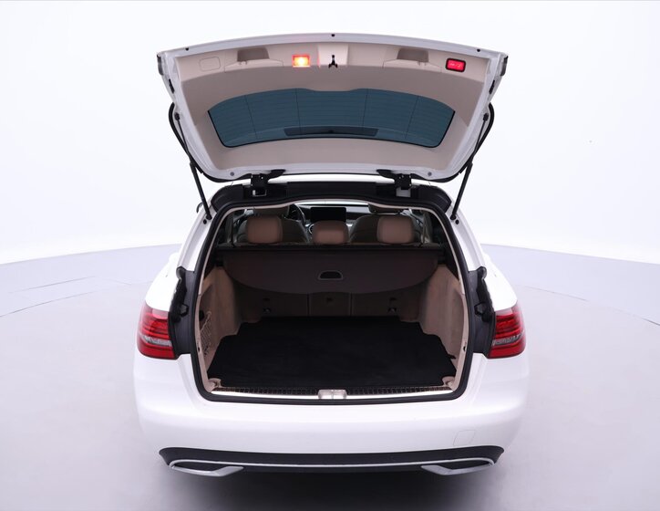 Mercedes-Benz Třídy C 9