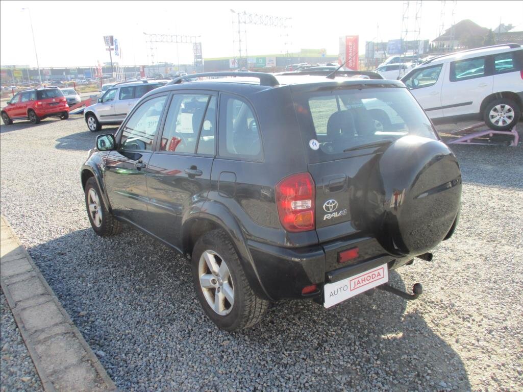 Toyota RAV4 SUV 2,0 l 85 kw