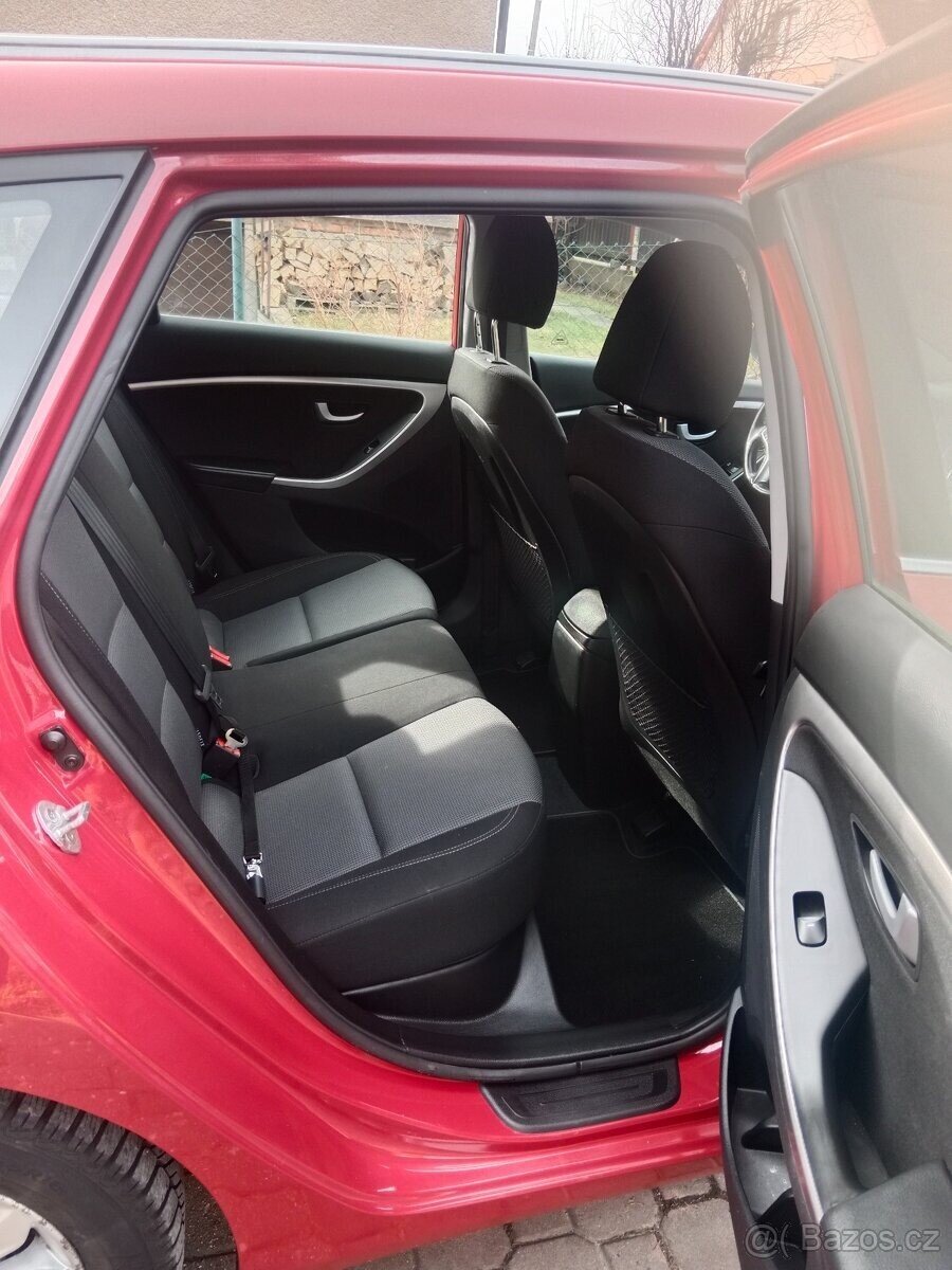 Hyundai i30 Kombi 0,0 88 kw