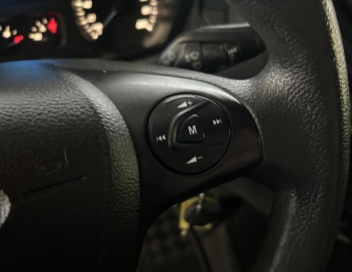 Ford Transit Custom 13