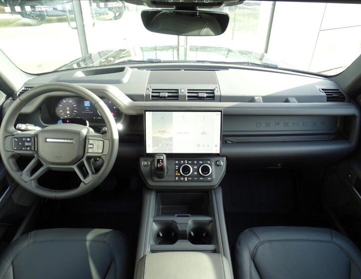 Land Rover Defender SUV 3,0 l 257 kw