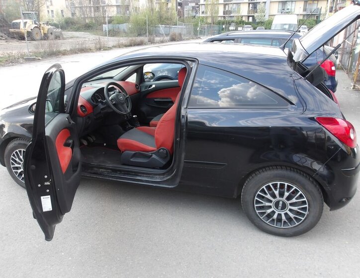 Opel Corsa Hatchback 1,2 l 59 kw