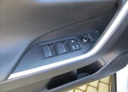 Toyota RAV4 SUV / Terénní 2,5 l 131 kw