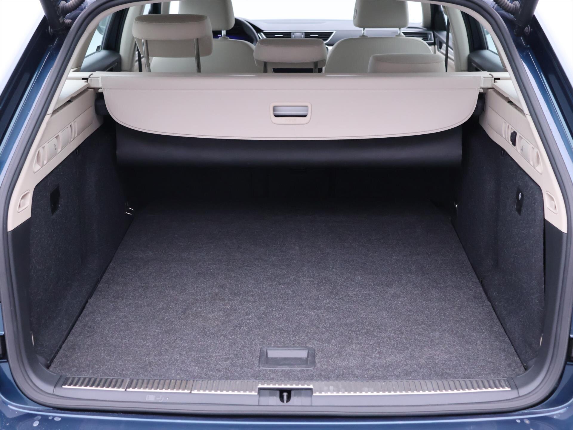 Škoda Superb Kombi 2,0 l 147 kw