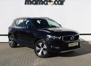 Volvo XC40 SUV / Terénní 2,0 l 145 kw