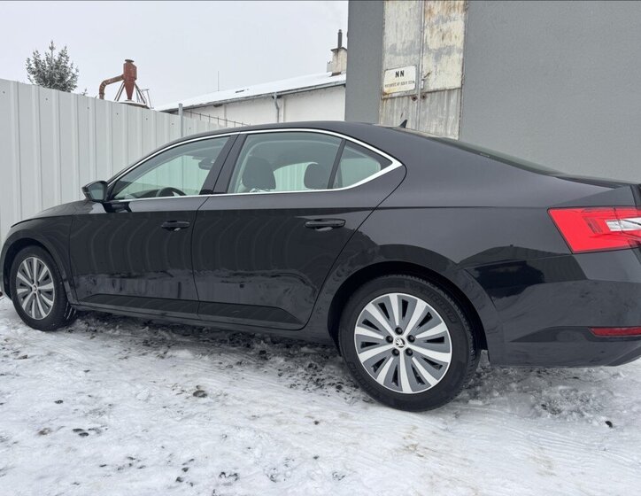 Škoda Superb 19