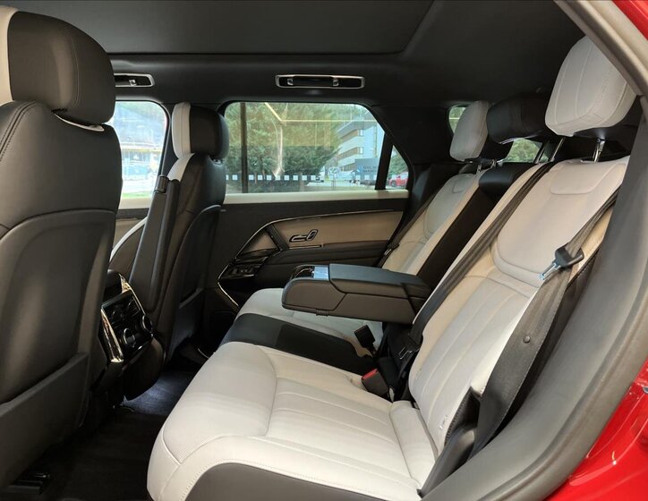 Land Rover Range Rover Sport SUV / Terénní 3,0 l 183 kw