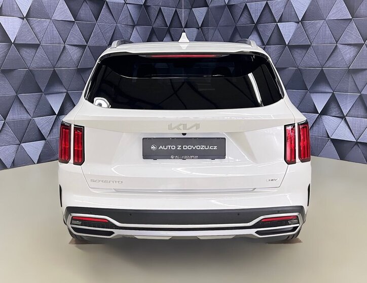 KIA Sorento SUV / Terénní 1,6 l 176 kw