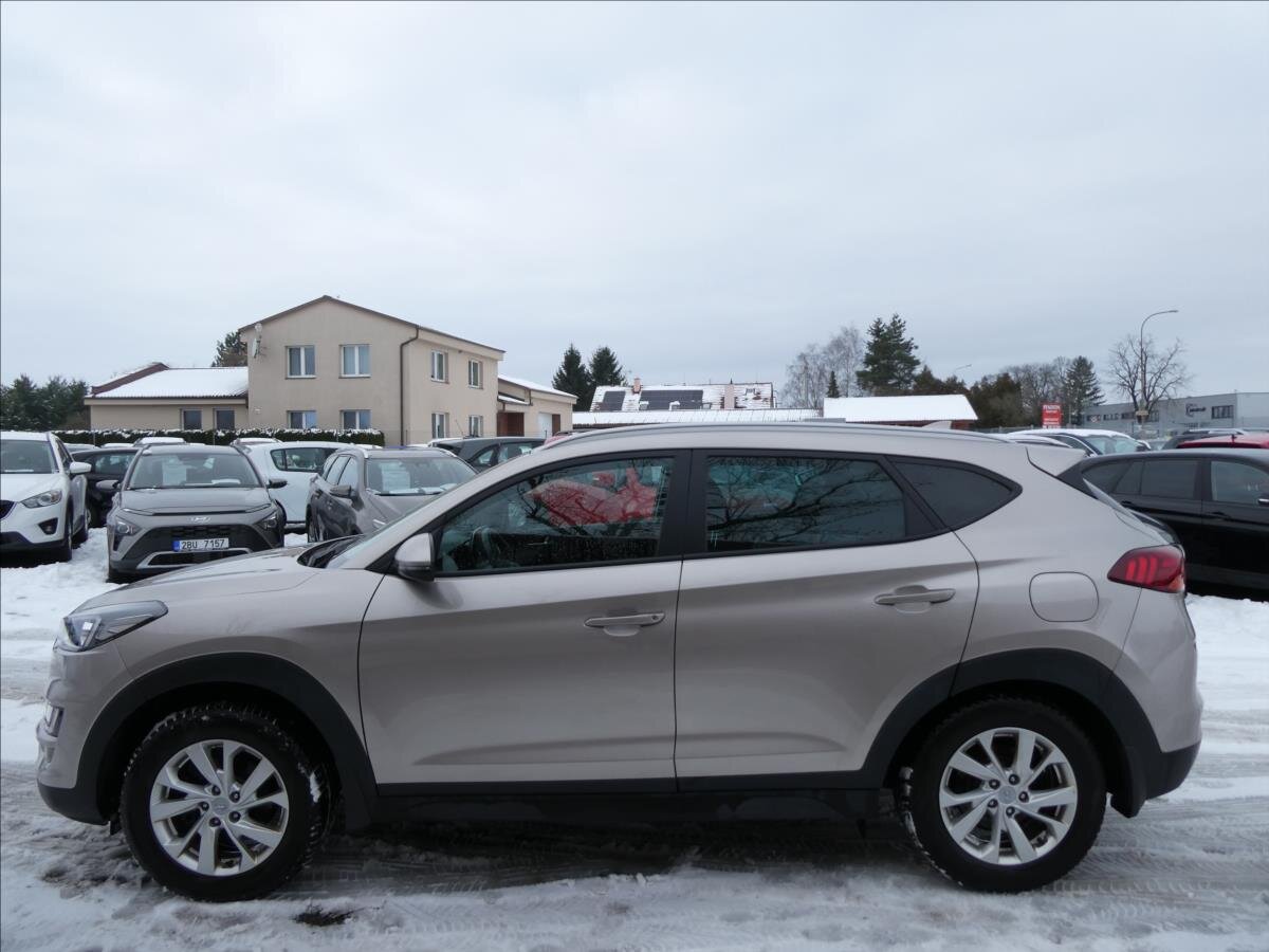 Hyundai Tucson SUV 1,6 l 85 kw