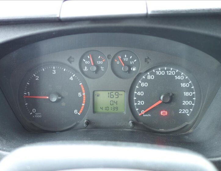 Ford Transit Skříň 2,2 l 74 kw