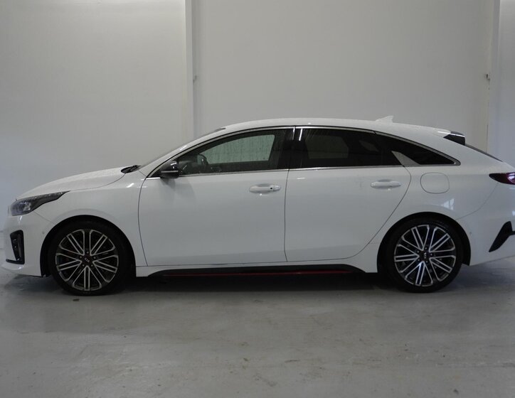 KIA ProCeed Hatchback 1,6 l 150 kw