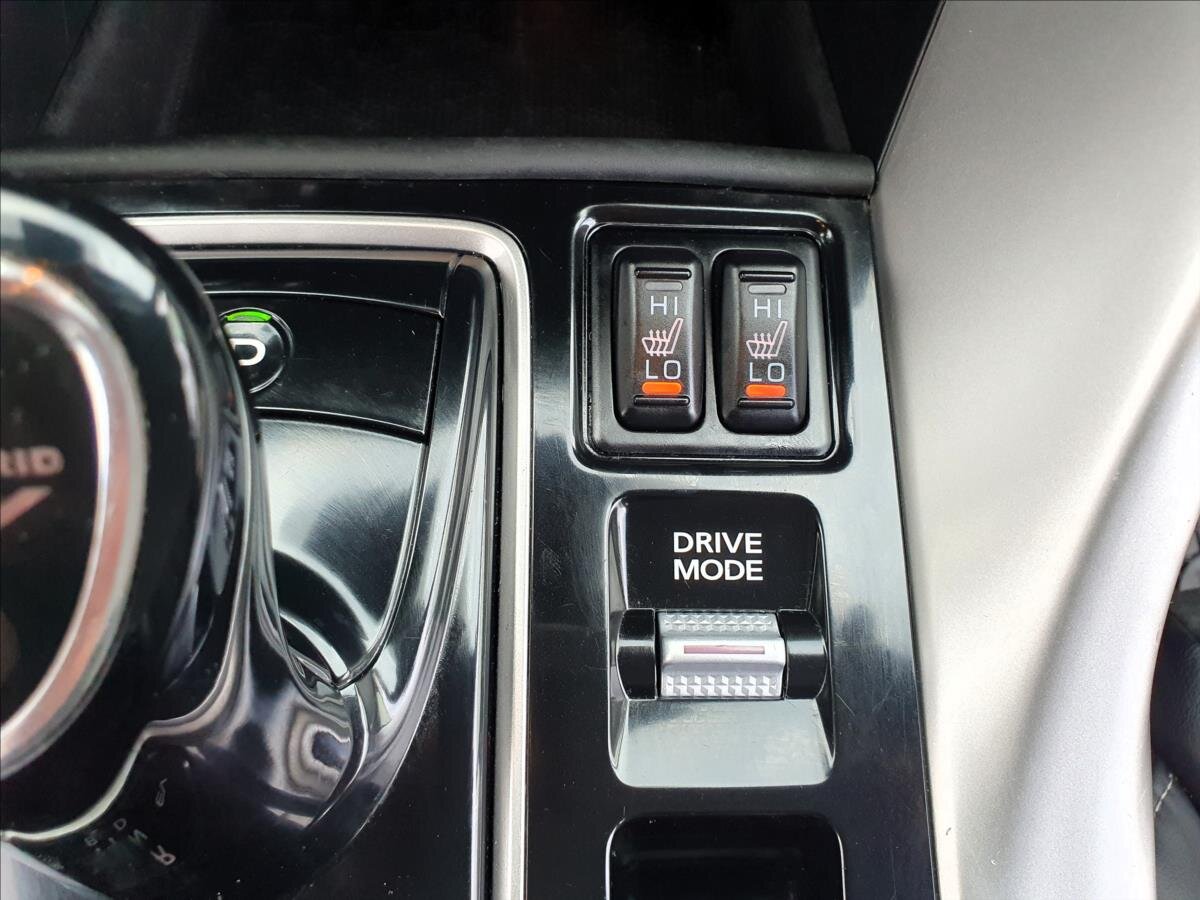 Mitsubishi Eclipse Cross SUV / Terénní 2,4 l 133 kw