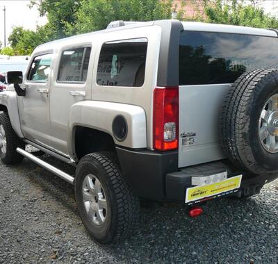 Hummer H3 5