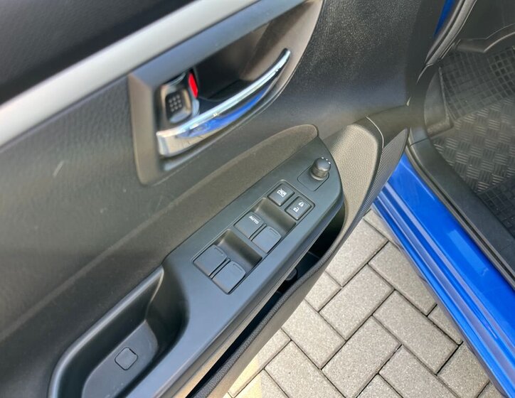 Suzuki Swift Hatchback 1,2 l 69 kw