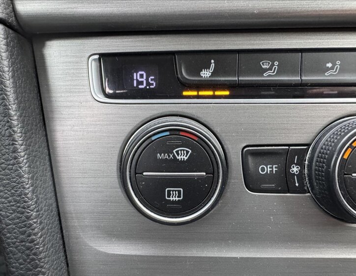 Volkswagen Golf Hatchback 1,2 l 63 kw