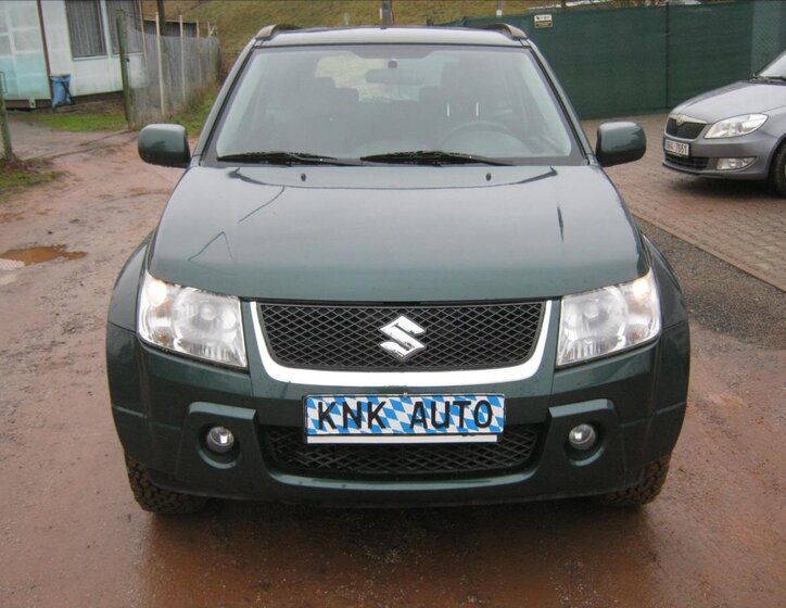 Suzuki Grand Vitara 1