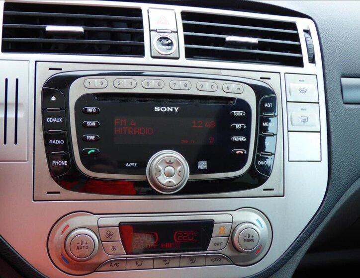 Ford Kuga Kombi 2,0 l 120 kw