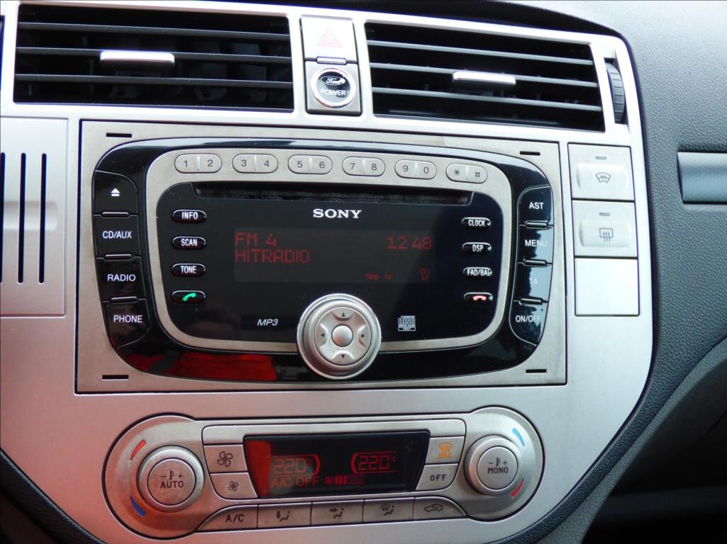 Ford Kuga Kombi 2,0 l 120 kw