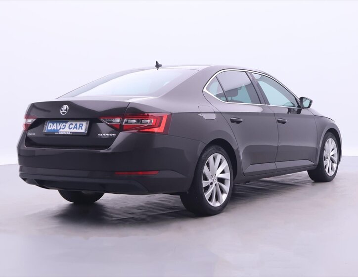 Škoda Superb Liftback 2,0 l 110 kw