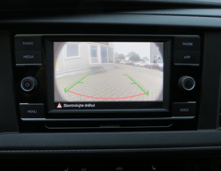 Volkswagen Transporter 15